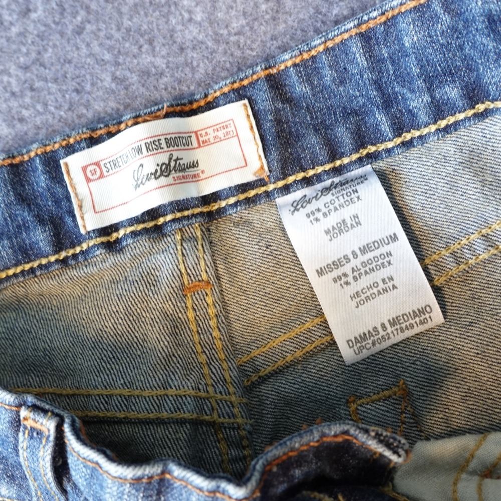 Levi Strauss Signature Stretch Low Rise Bootcut Jeans Medium Wash Blue Misses 8M - Picture 3 of 11